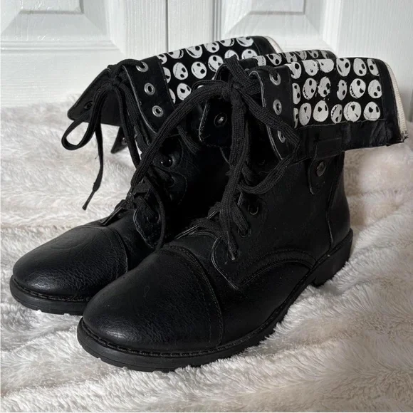 Disney Nightmare Before Christmas Black Skull Print Fold Combat Boots Size W 9 - Picture 1 of 8
